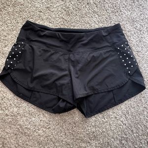 Lululemon shorts Sz 4